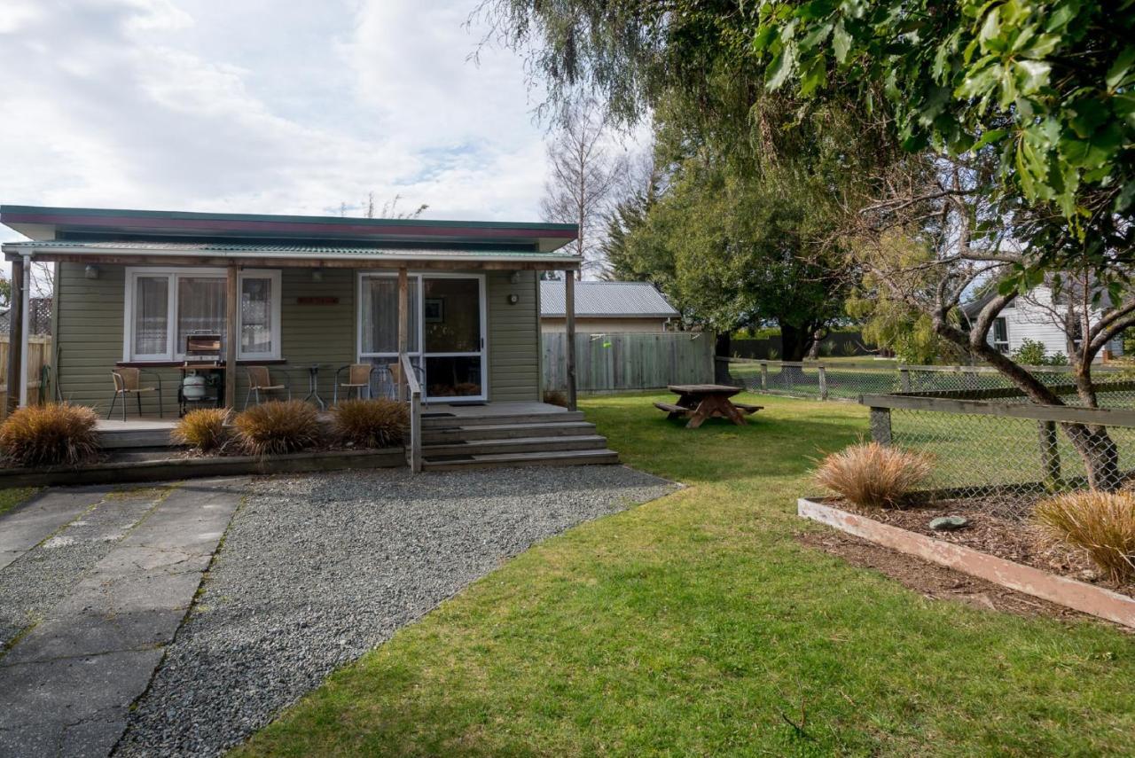 Accommodation Fiordland The Bach - One Bedroom Cottage At 226B Milford Road Te Anau Buitenkant foto