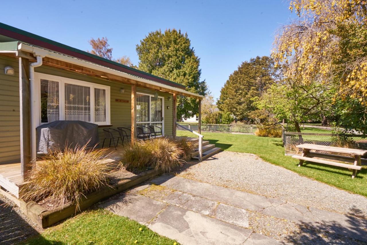Accommodation Fiordland The Bach - One Bedroom Cottage At 226B Milford Road Te Anau Buitenkant foto