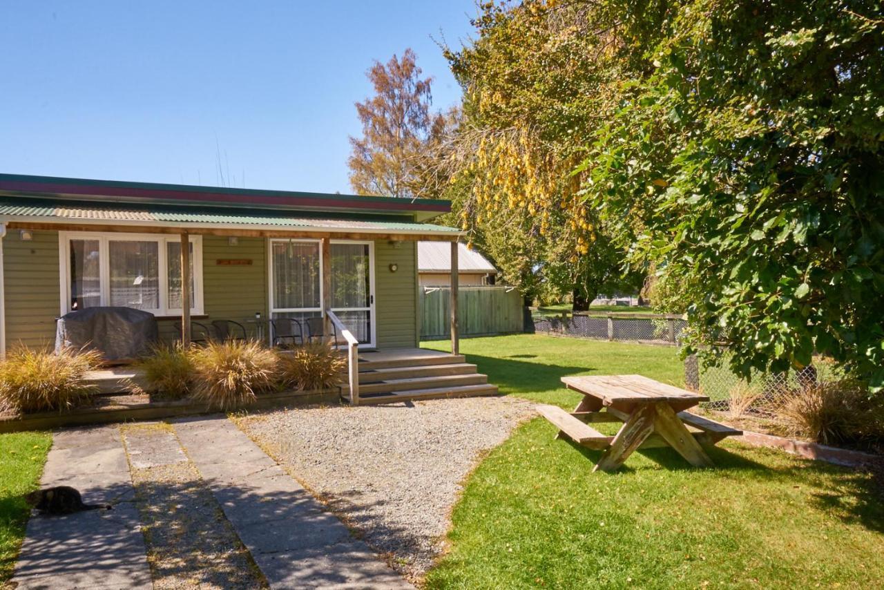 Accommodation Fiordland The Bach - One Bedroom Cottage At 226B Milford Road Te Anau Buitenkant foto