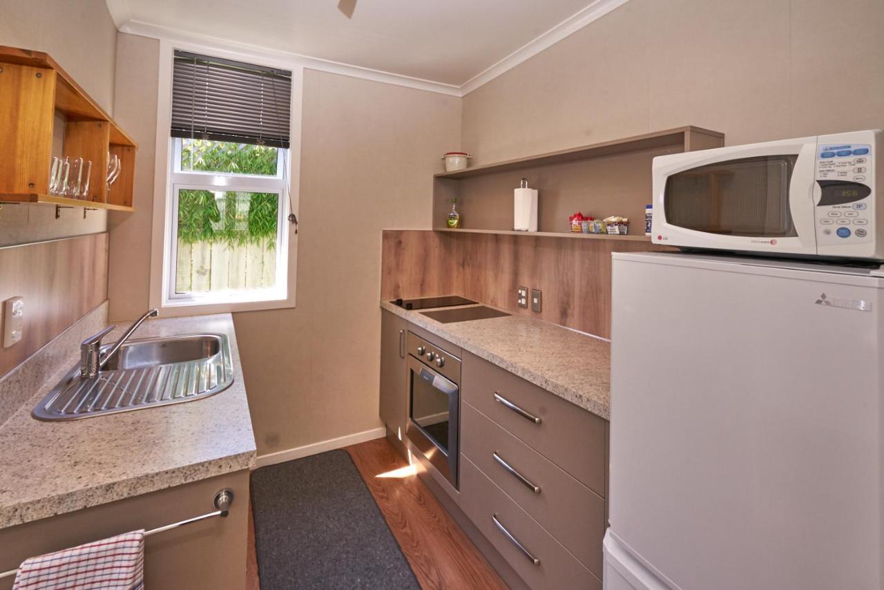 Accommodation Fiordland The Bach - One Bedroom Cottage At 226B Milford Road Te Anau Buitenkant foto